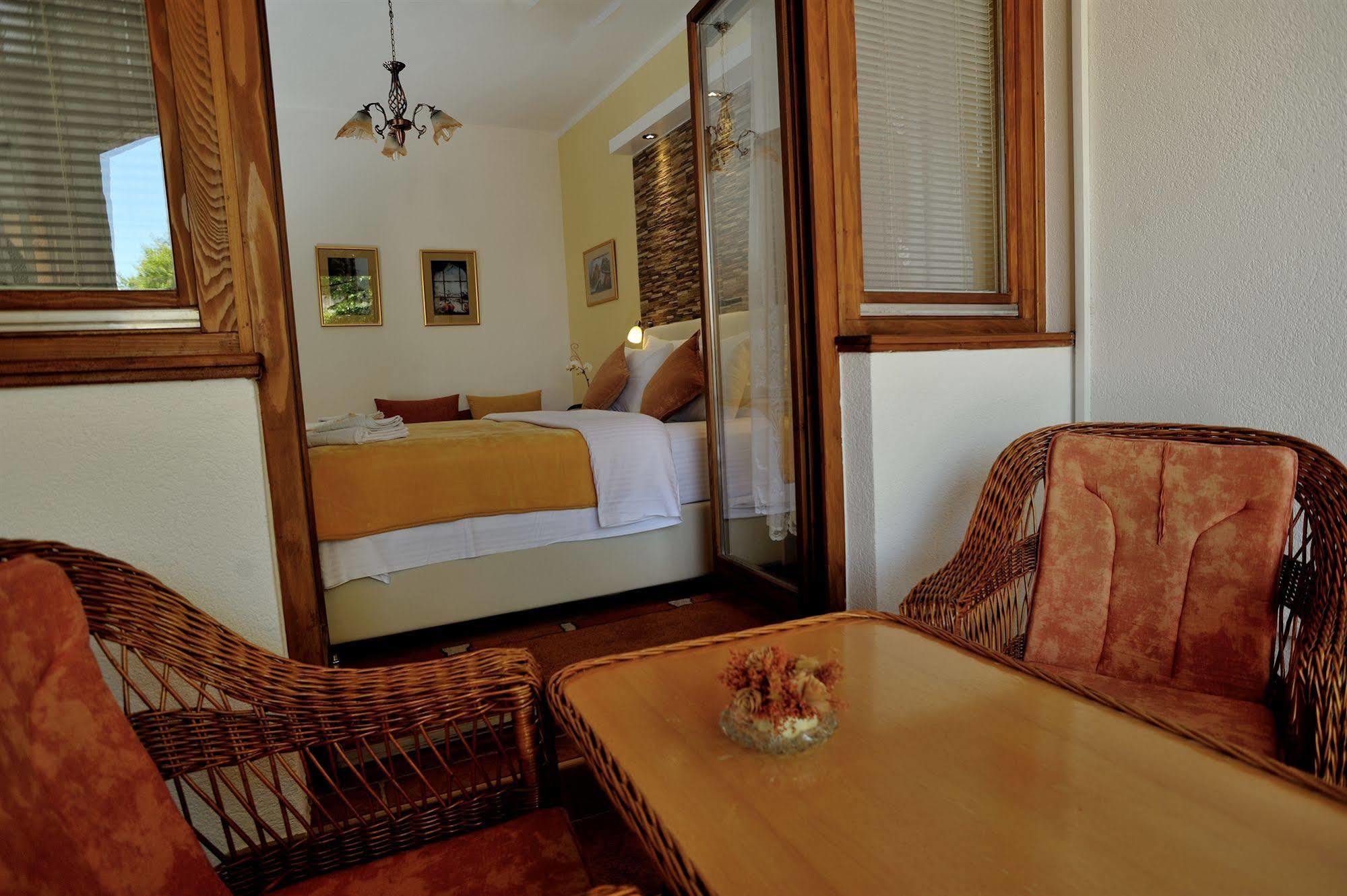 Villa Cardak Мостар Екстериор снимка